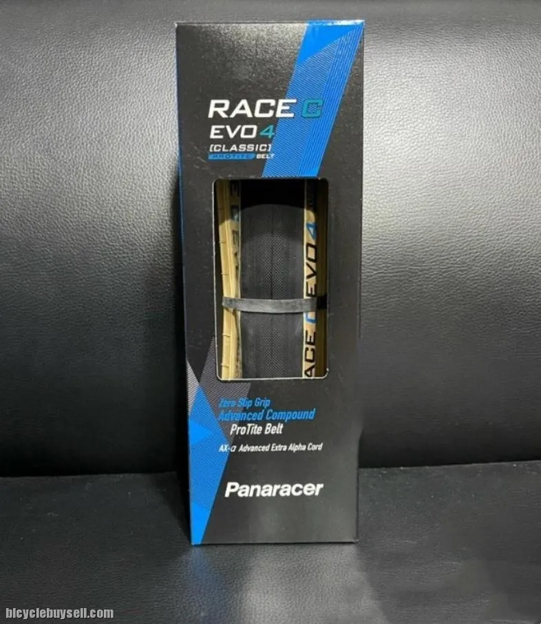 PANARACER RACE C EVO 4 700 x 26C 28C Amber clincher yellow