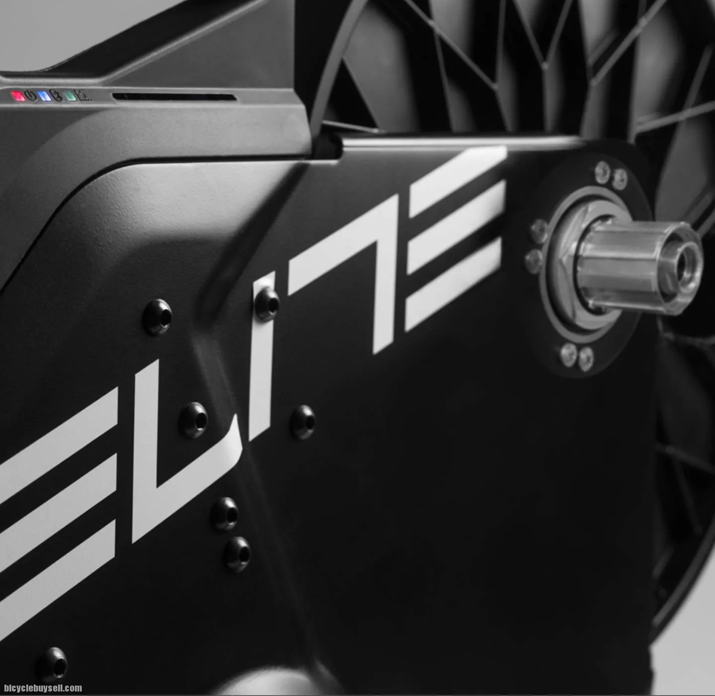 Elite Suito-T Smart Trainer (NEW)