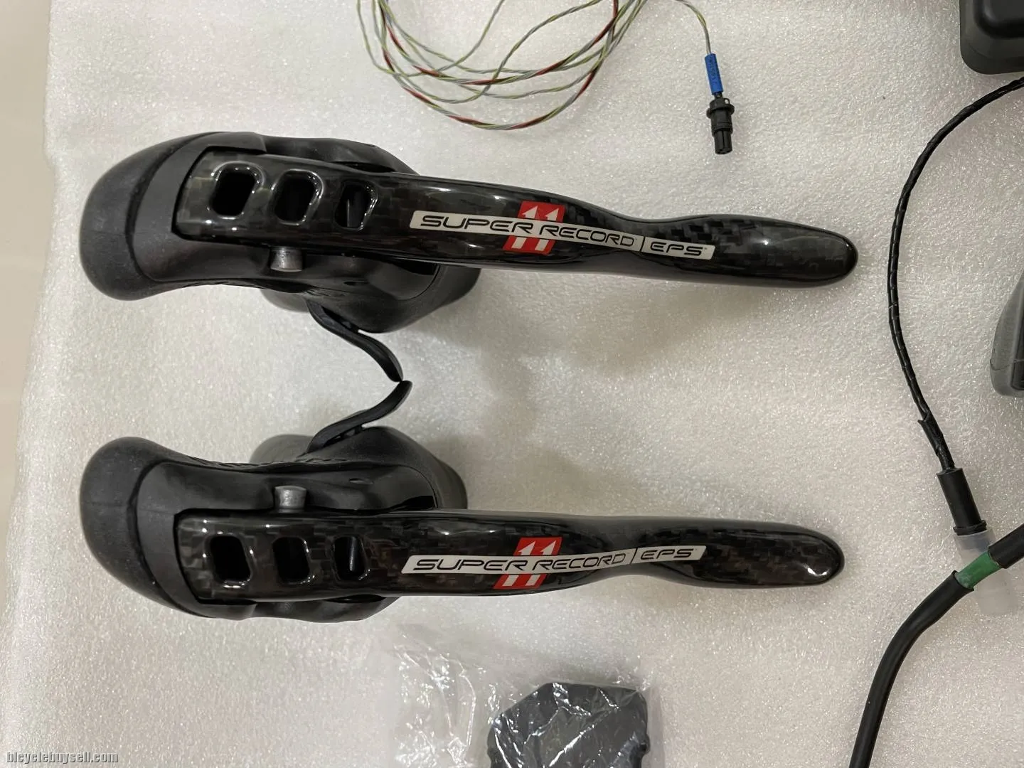 Campagnolo Super Record EPS V2 groupset 11 speed comes with Campagnolo 11s SRM Crankset