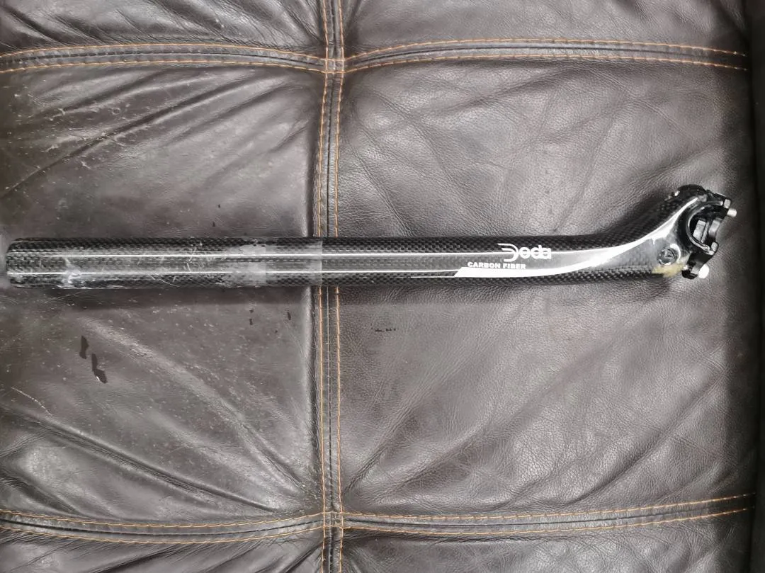 Deda carbon seatpost 30.8mm
