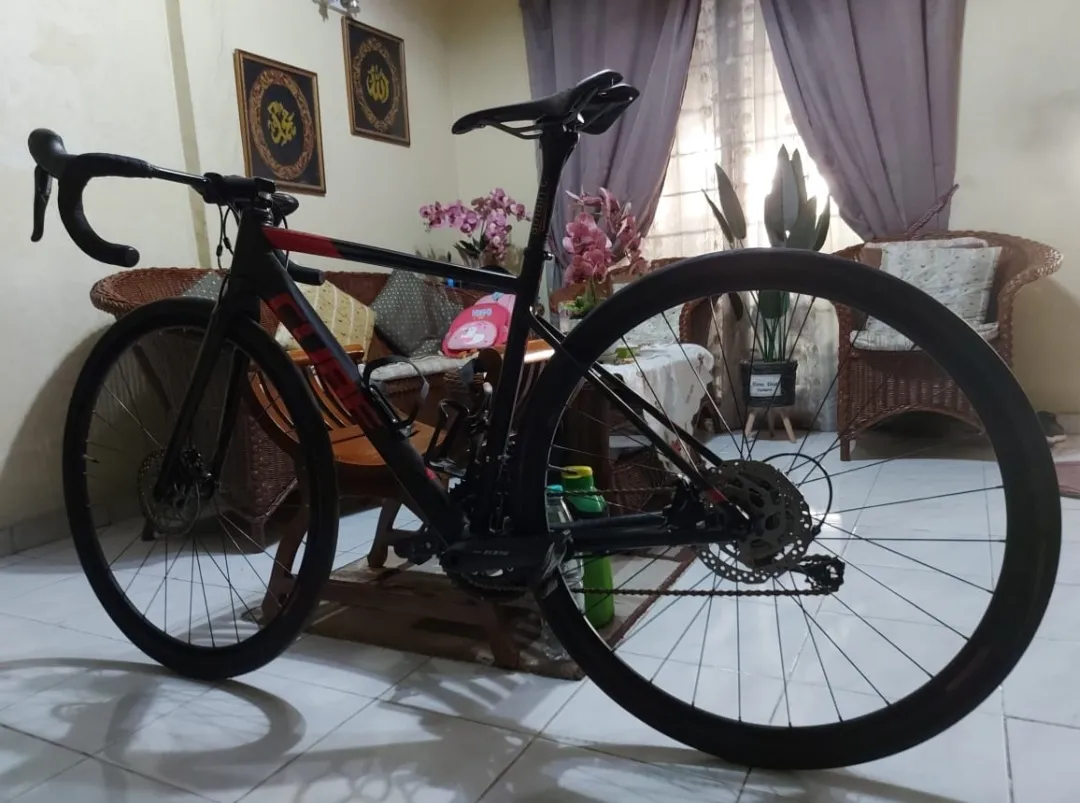 Cube Attain SL Road Bike Disc