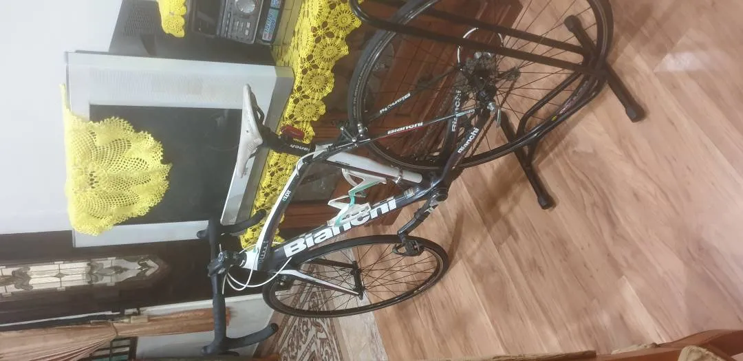 Bianchi Oltre Superlegerra Special Edition