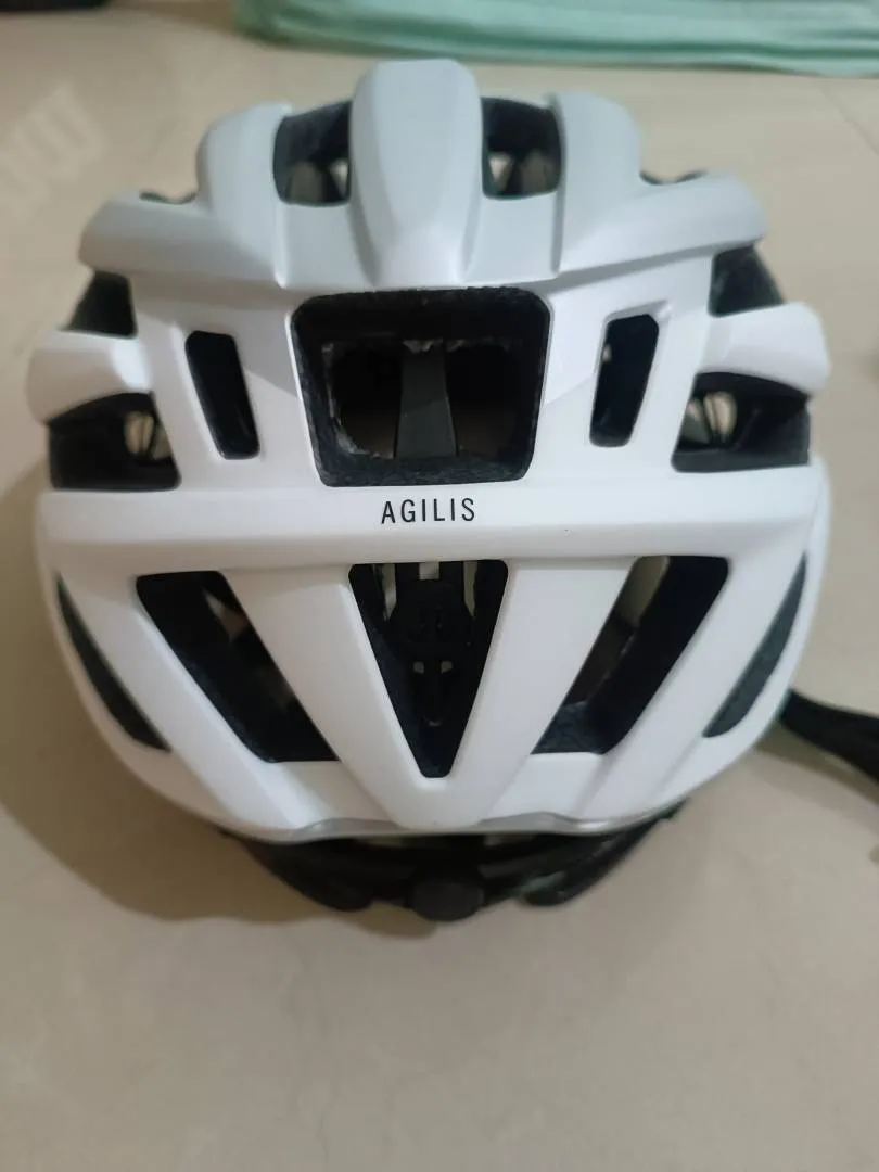 Giro Agilis helmet with Mips