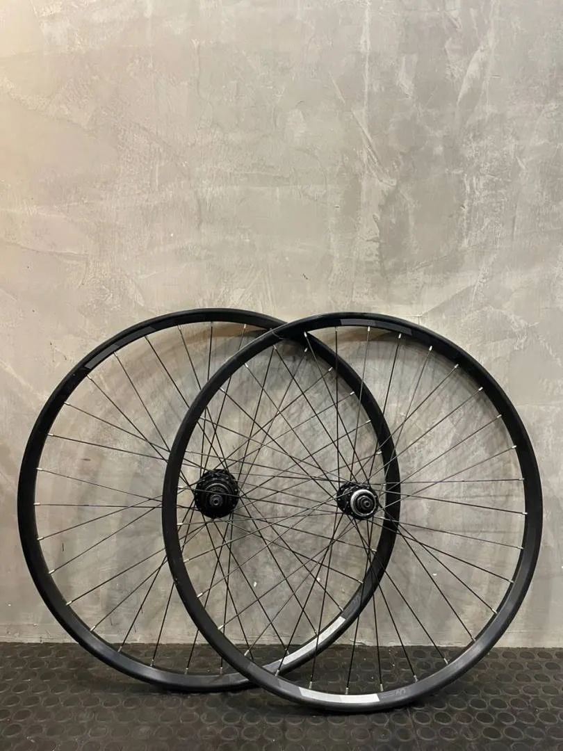 SHIMANO ALLOY WHEEL SET CHEAP CHEAP SELLING !