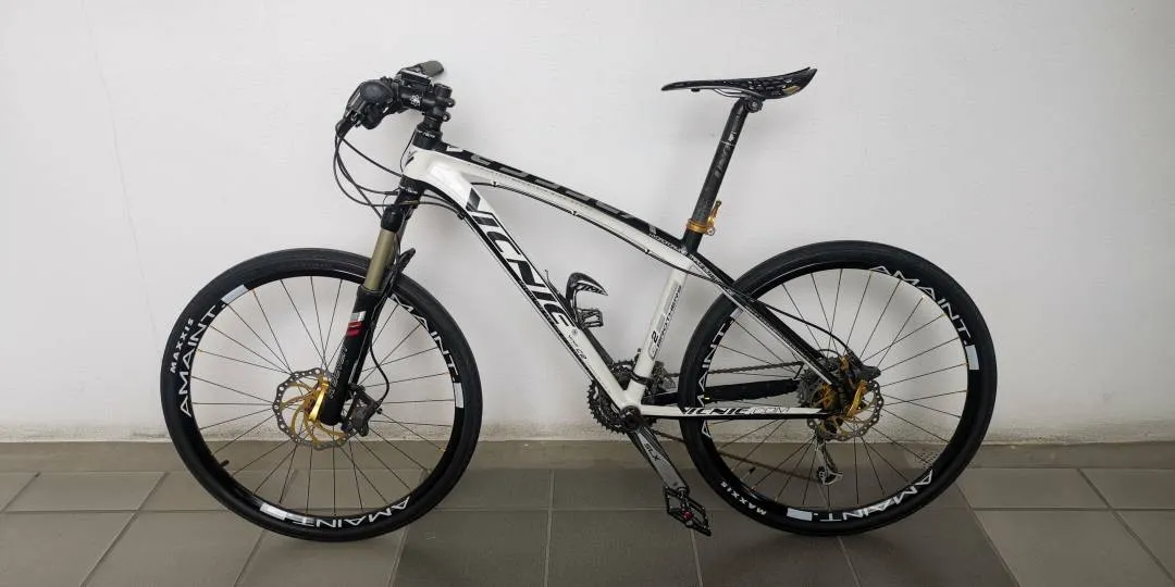 MTB1: VICNIE CR3 &amp; MTB2: Mongoose Salvo Comp Full Suspension