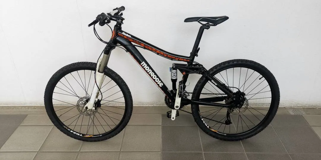 MTB1: VICNIE CR3 &amp; MTB2: Mongoose Salvo Comp Full Suspension