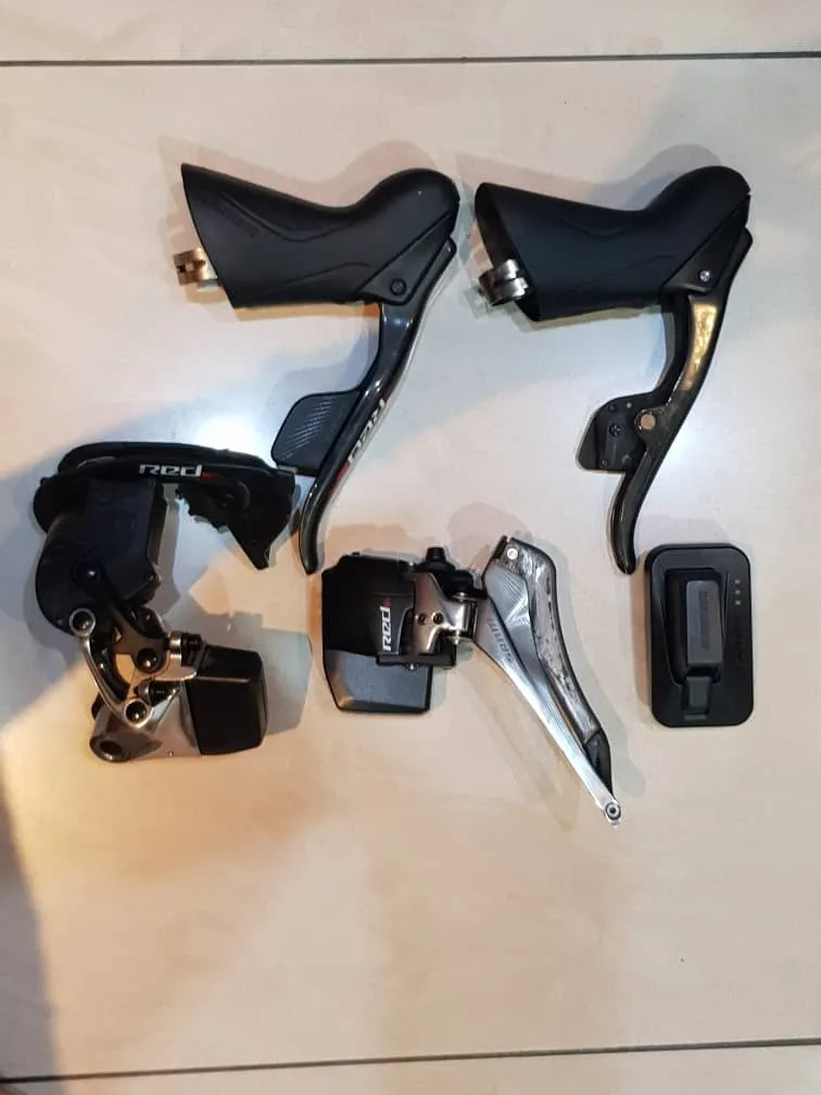 SRAM RED ETAP 11S UPGRADE KIT (shifter , rd , fd , charger)
