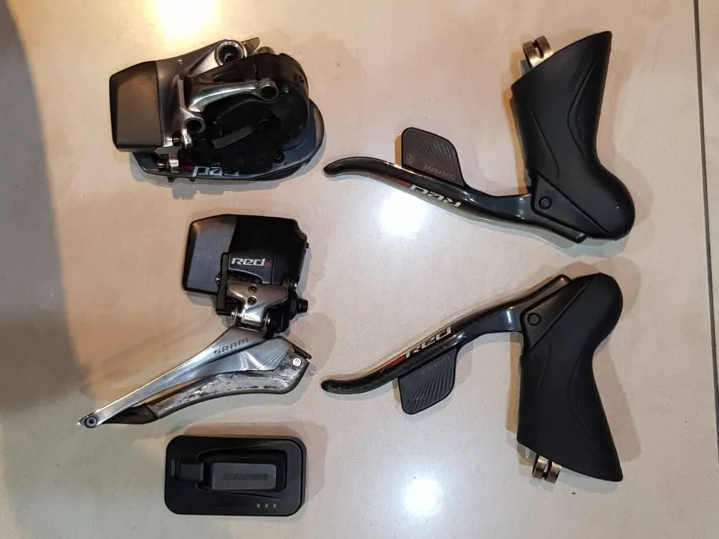 SRAM RED ETAP 11S UPGRADE KIT (shifter , rd , fd , charger)