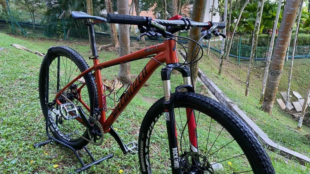Specialized Stumpjumper HT COMP ALU