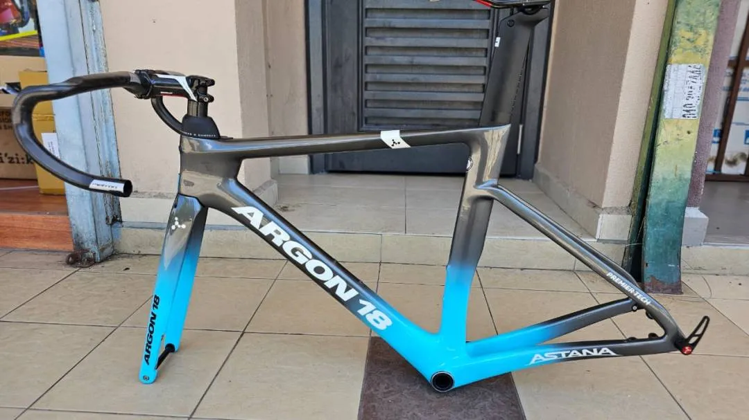 Argon 18 Nitrogen Astana Size S + Vision Metron Handlebar 420mm + FSA K Force Stem 90mm