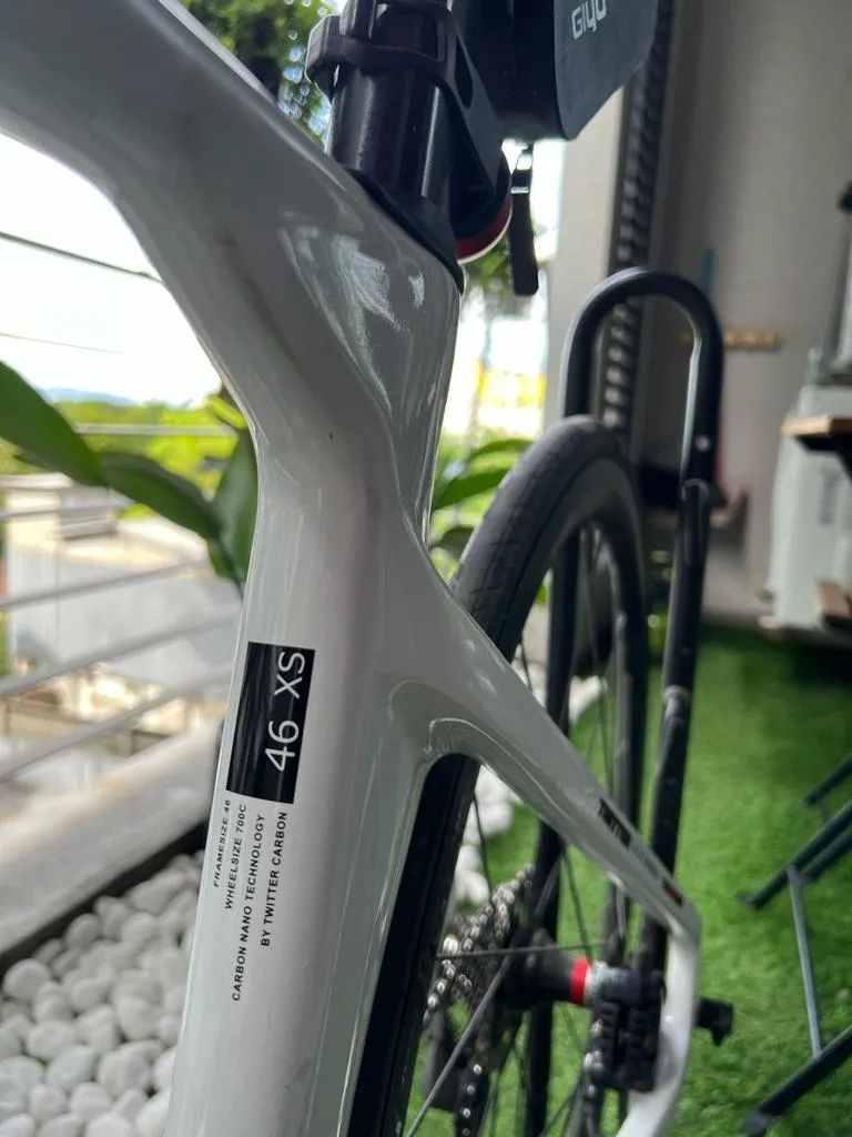 Twitter R10 Roadbike 105 Shimano full set