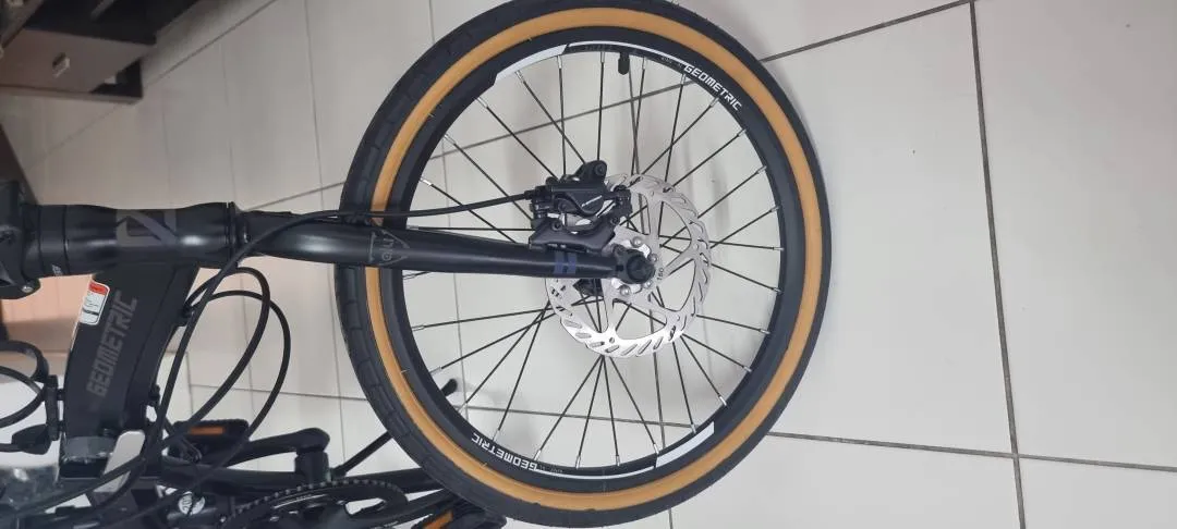 Folding Bicycle (Geometric Michi)