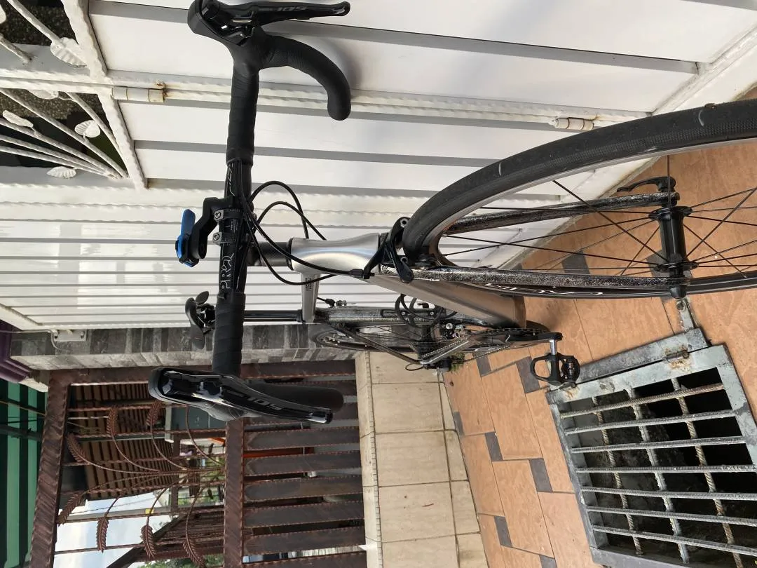 Yoeleo R11 Carbon Bike