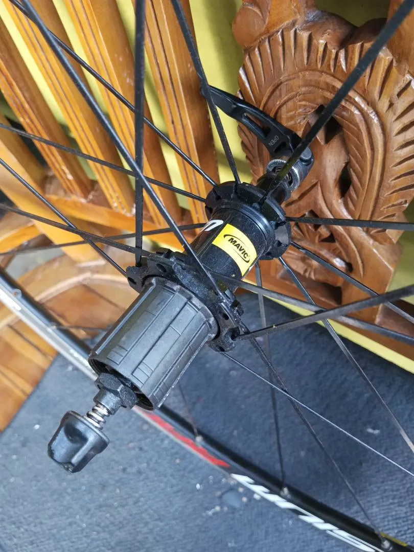 mavic aksium 700c
