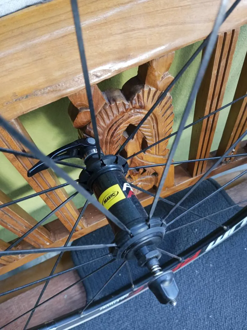 mavic aksium 700c