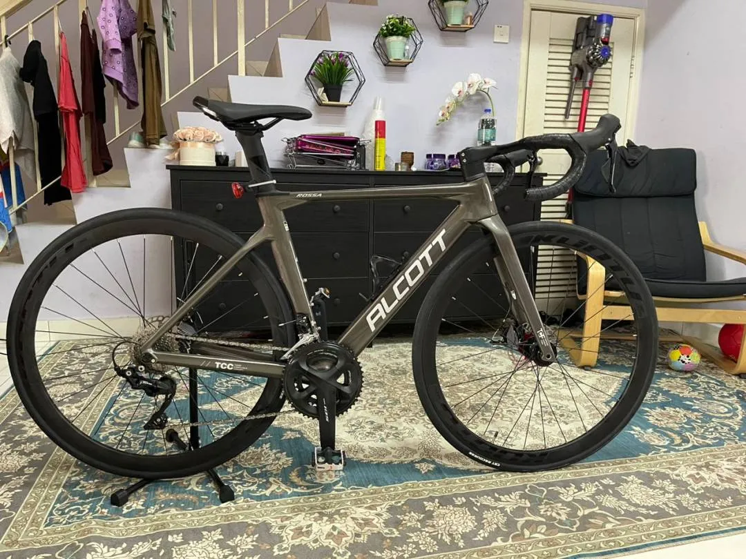Alcott Rossa Swift 2022