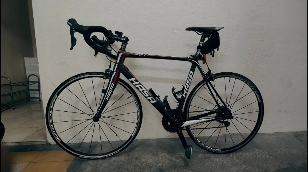 Hasa R1 Carbon Bike