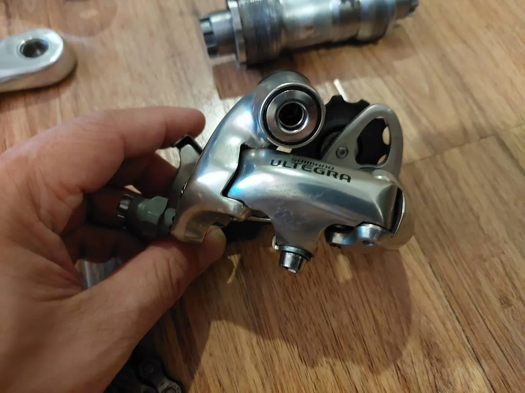 Shimano Ultegra 9 speed groupset &amp; wheelset