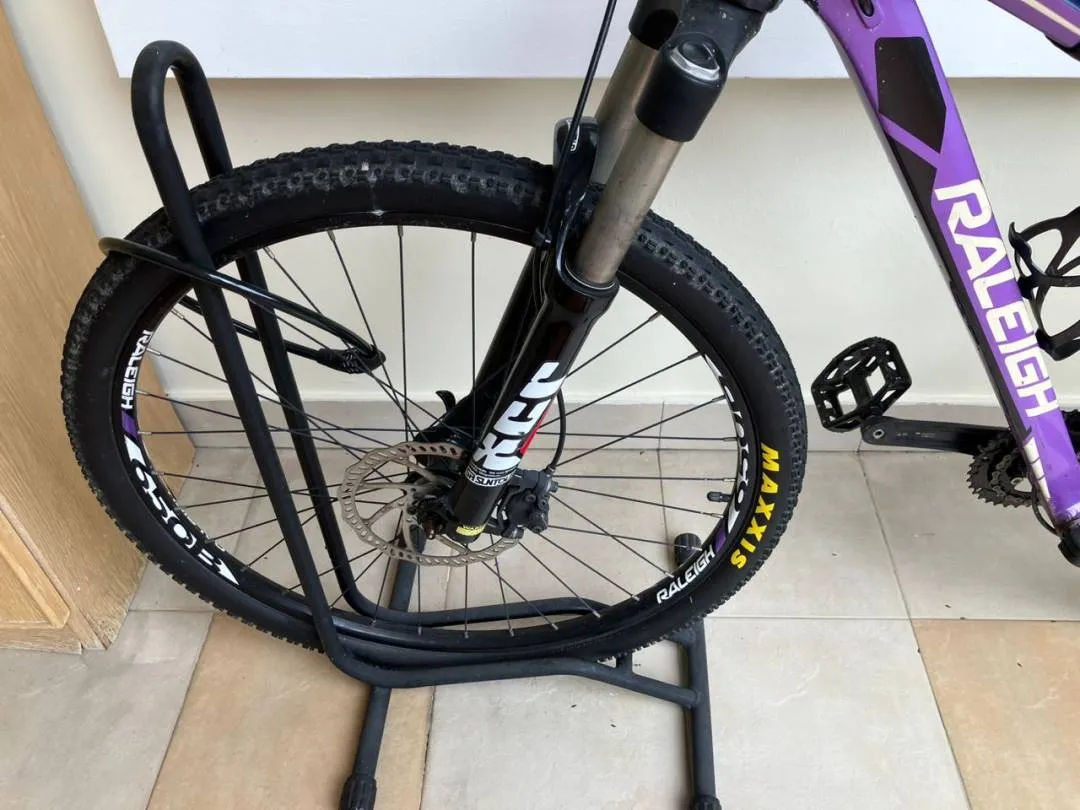 27.5" Raleigh Echo Mountain Bike