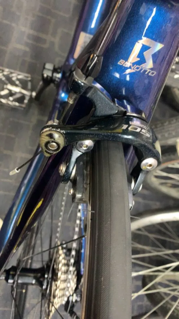 Benotto midnight purple Carbon frame road bike 700c