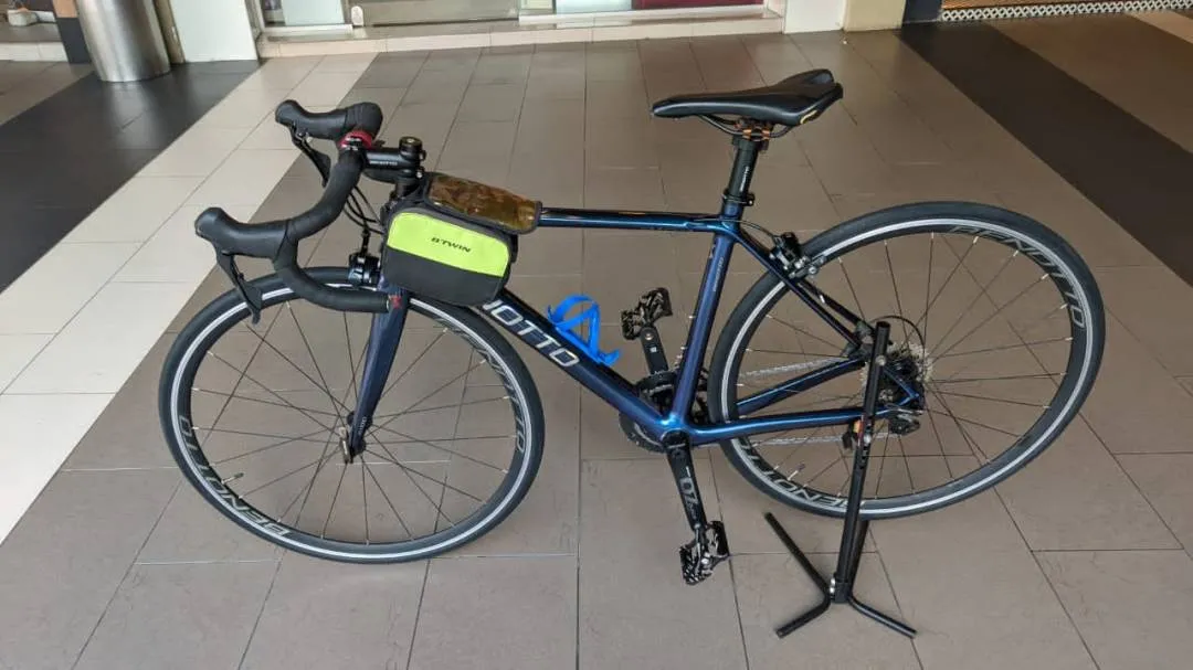 Benotto midnight purple Carbon frame road bike 700c