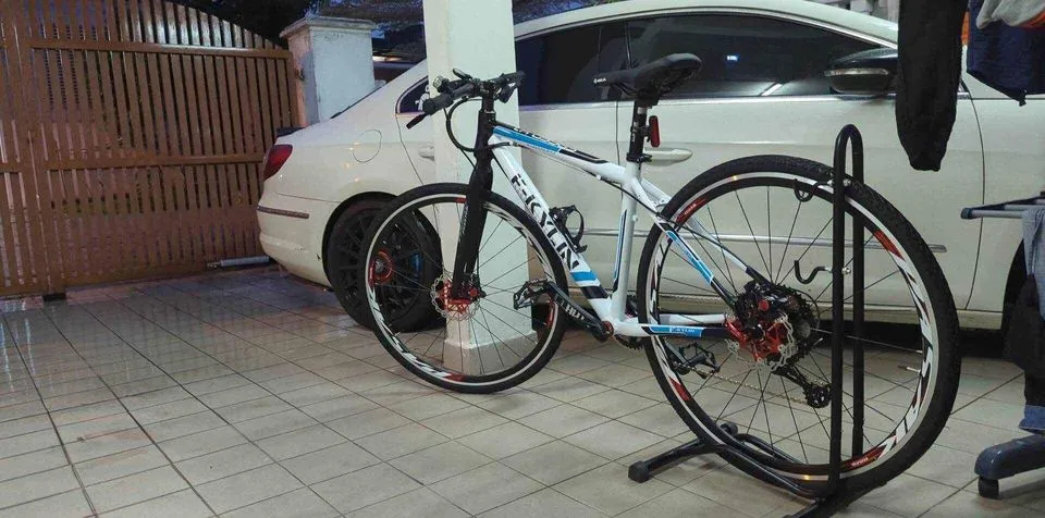 29er/700c Hybrid City Bicycle Shimano Deore 1x11speed 11kg