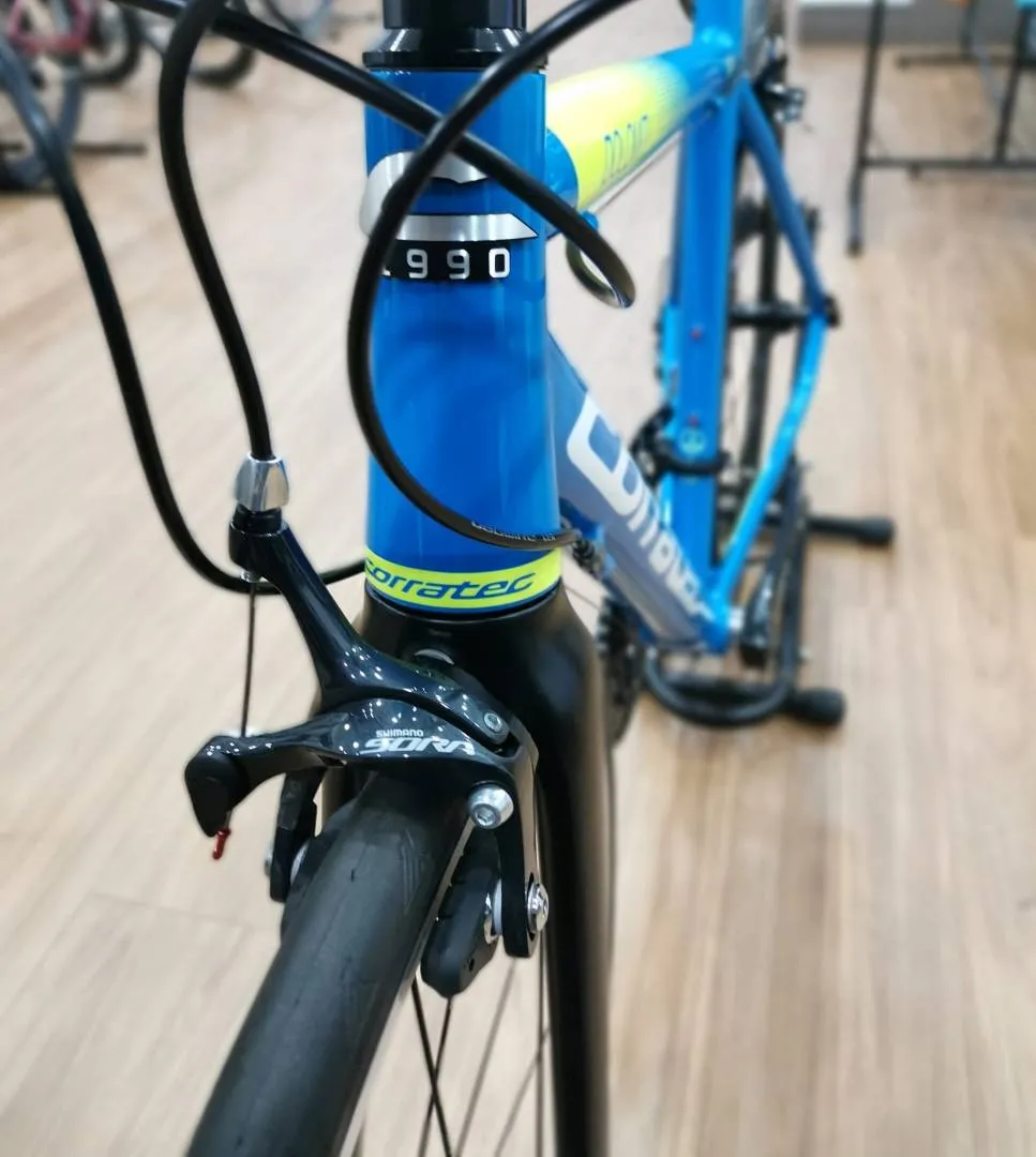 Corratec Dolomiti Elite  (Shimano Sora 9 speeds)