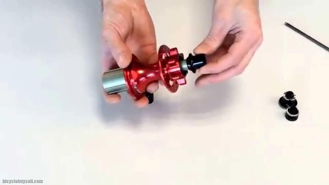 UNIVERSAL MAVIC / FULCRUM REAR MTB HUB 12MM THRU AXLE TO 9MM QUICK RELEASE ADAPTOR (FREE POS)