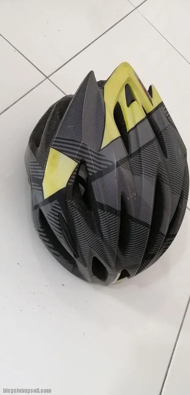 KABUTO ZENFI BLACK/YELLOW L/XL FREE SHIPPING
