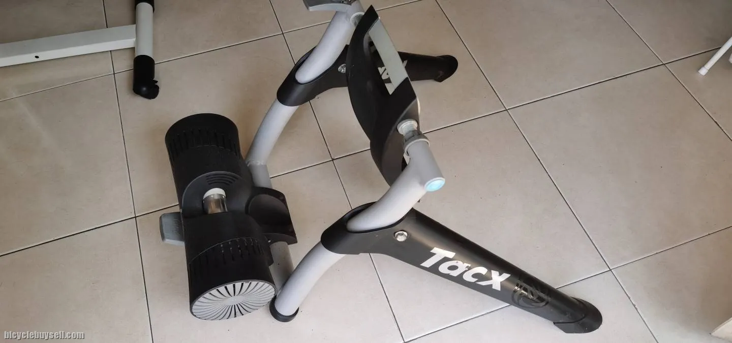 Tacx Bushido Smart Trainer (used)
