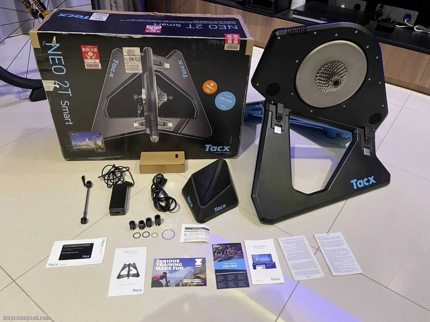 Tacx Neo 2T smart trainer indoor 99% new original condition