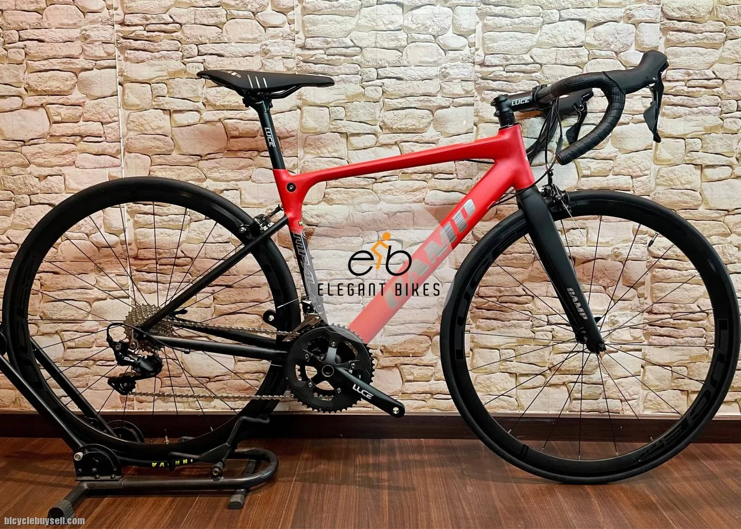 CAMP IMPALA ROAD BIKE 22 SPEED SHIMANO 105 /CARBON FORK.