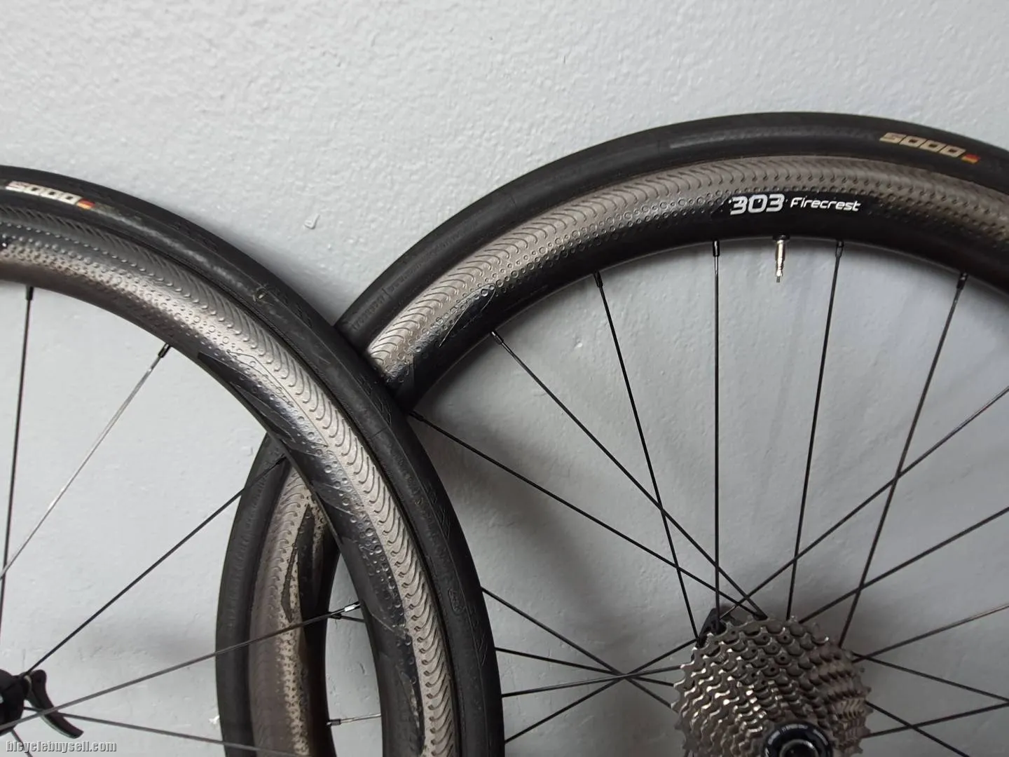 ZIPP 303 firecrest V10 Clincher