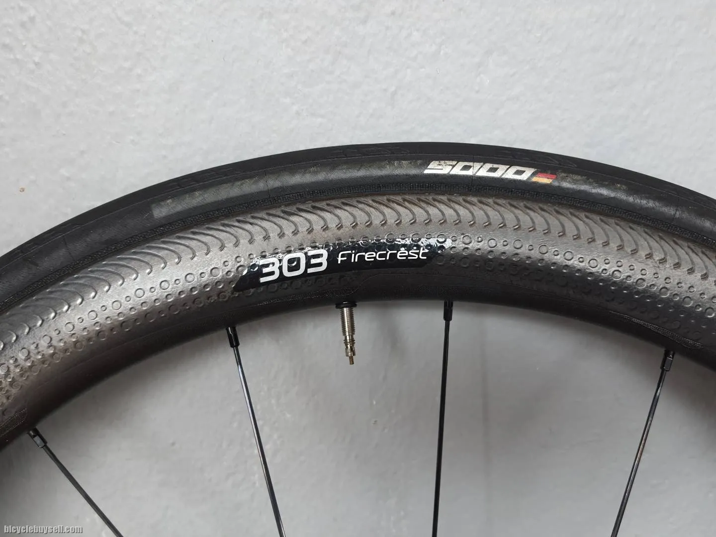 ZIPP 303 firecrest V10 Clincher