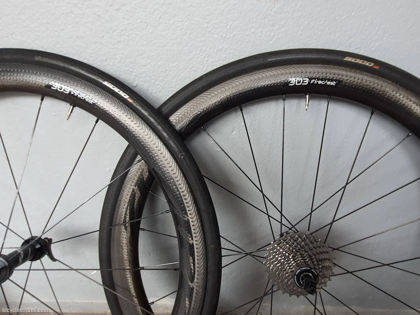 ZIPP 303 firecrest V10 Clincher