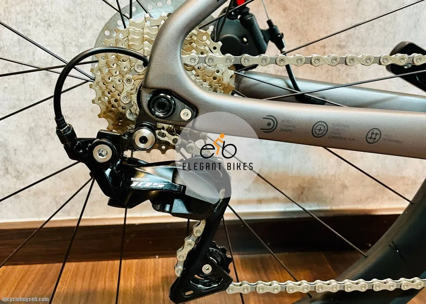 2022 TRINITY UCI APPROVED FRAME JAVA SHIMANO 105 FULL CARBON