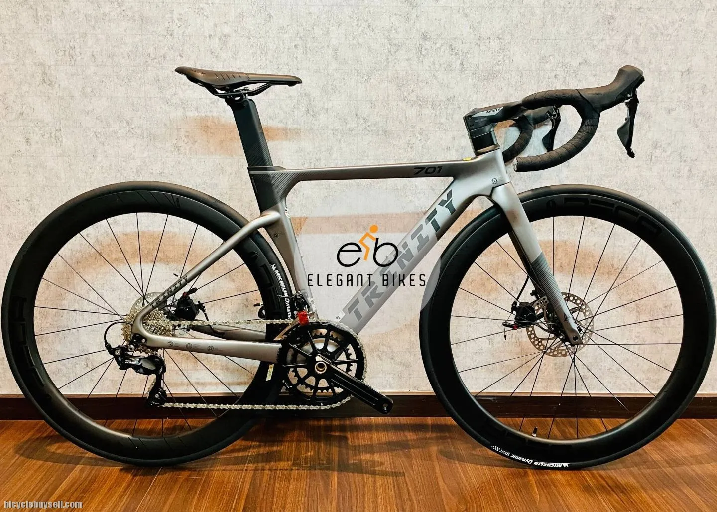 2022 TRINITY UCI APPROVED FRAME JAVA SHIMANO 105 FULL CARBON