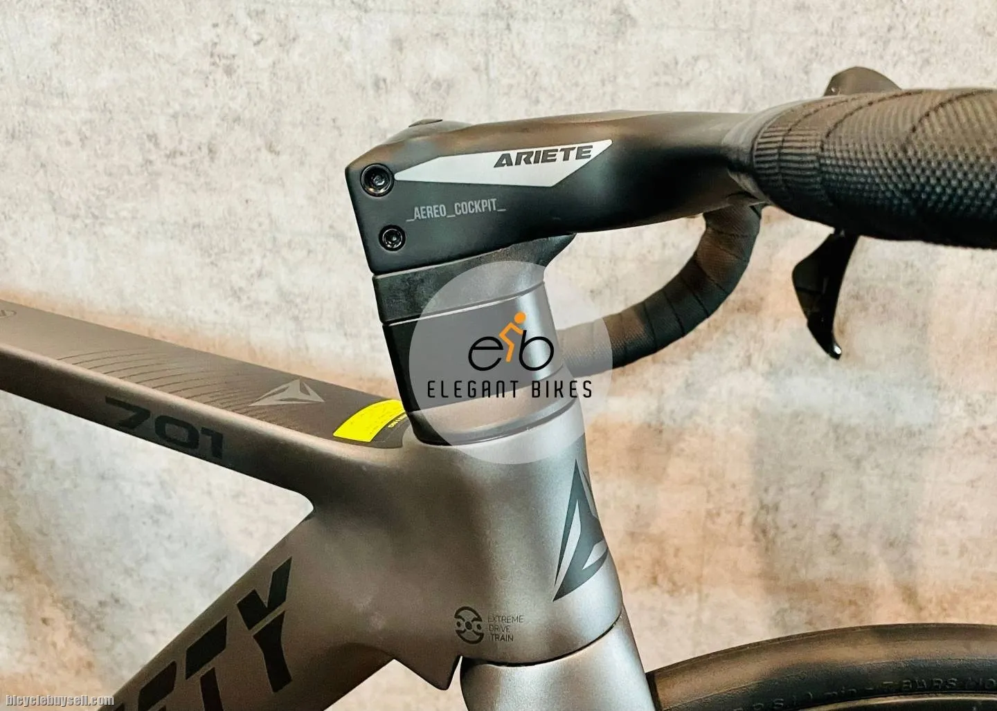 2022 TRINITY UCI APPROVED FRAME JAVA SHIMANO 105 FULL CARBON
