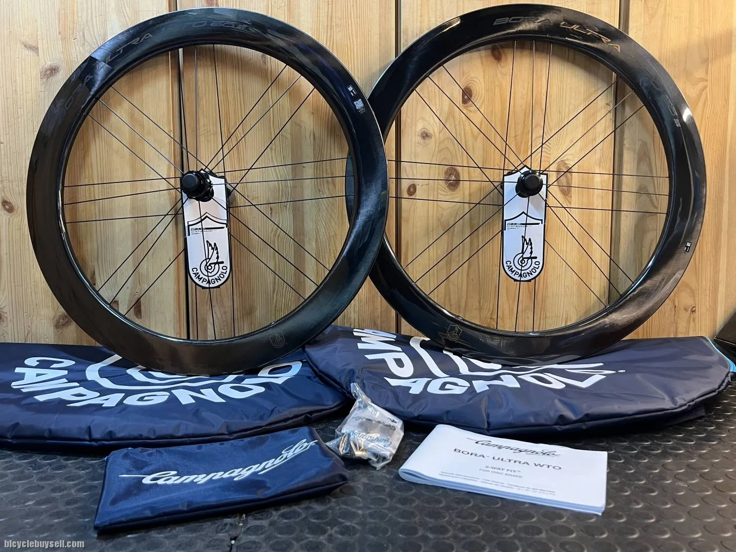CAMPAGNOLO BORA ULTRA WTO 60 BLACK LABEL
