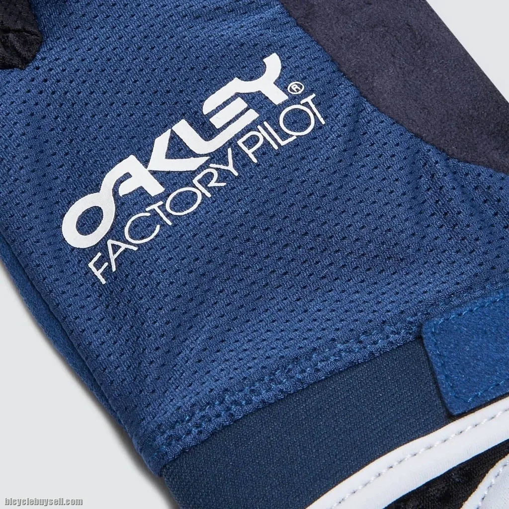 OAKLEY ALL MOUNTAIN MTB GLOVES CYCLING