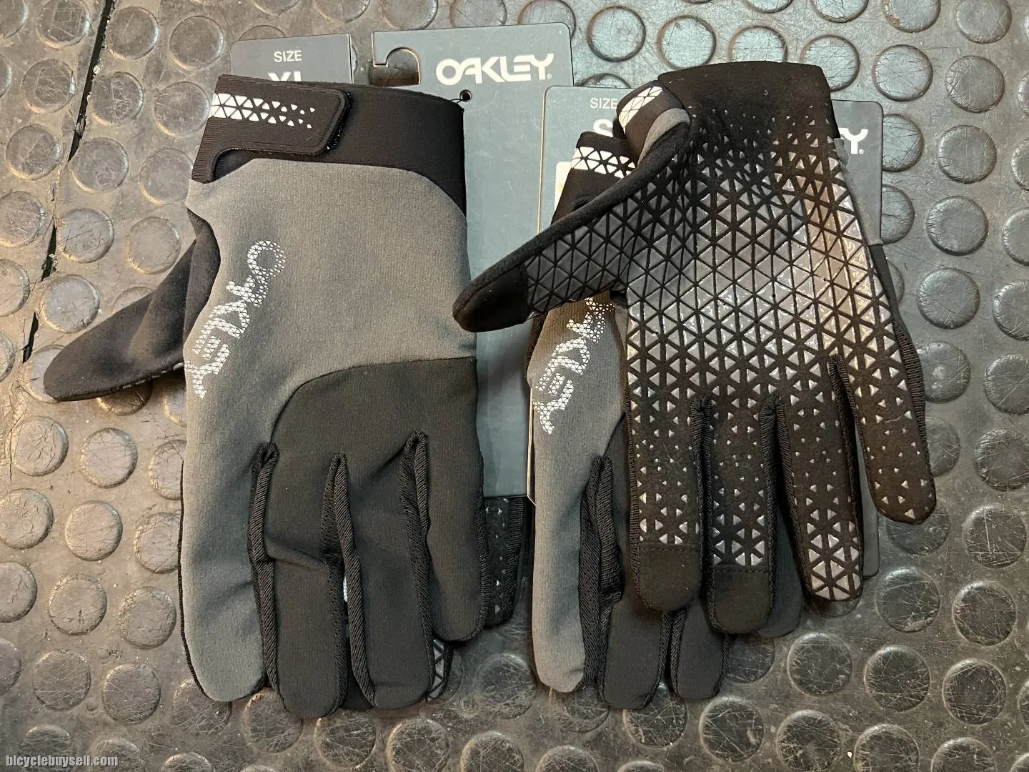 OAKLEY OFF CAMBER MTB GLOVES CYCLING GLOVES FULL FINGER ORIGINAL