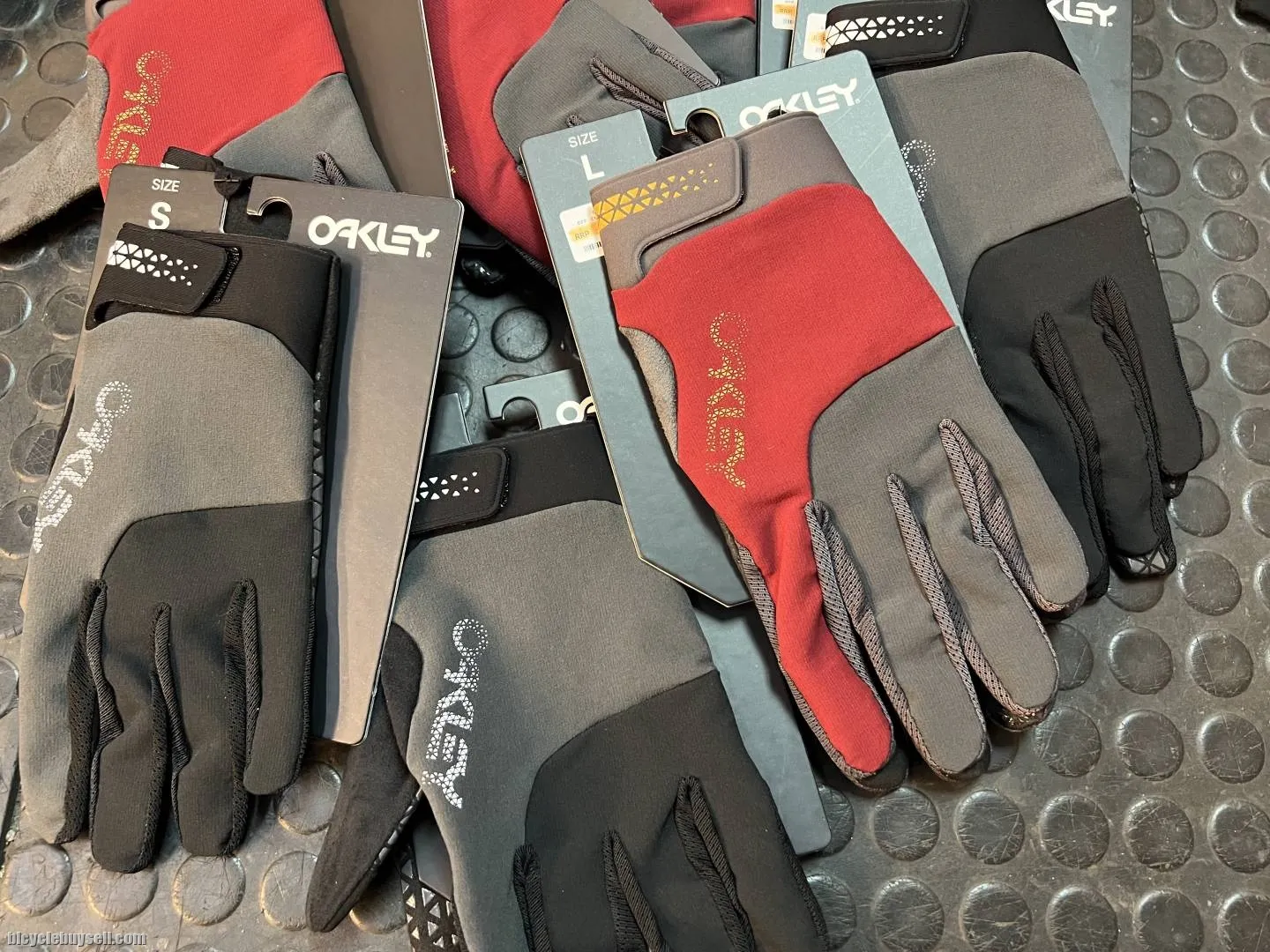 OAKLEY OFF CAMBER MTB GLOVES CYCLING GLOVES FULL FINGER ORIGINAL
