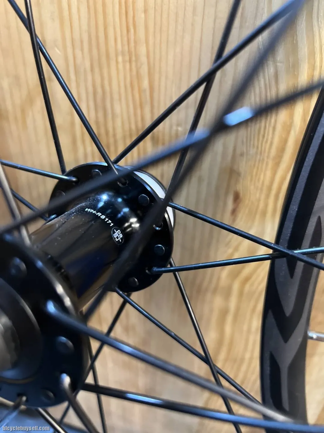 SHIMANO RS171 WHEELSET DISC BRAKE ALLOY CENTER LOCK THRU AXLE
