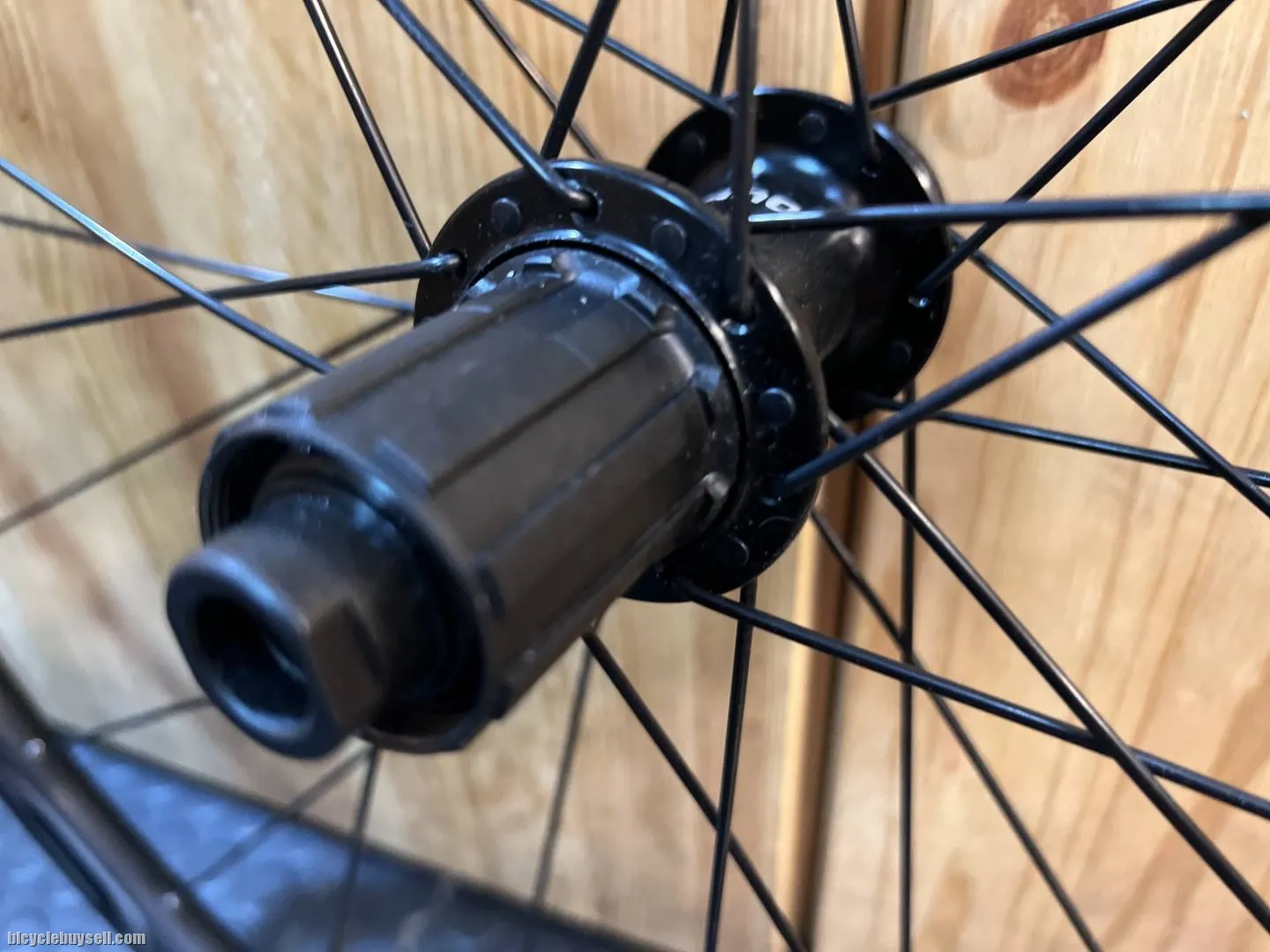 SHIMANO RS171 WHEELSET DISC BRAKE ALLOY CENTER LOCK THRU AXLE
