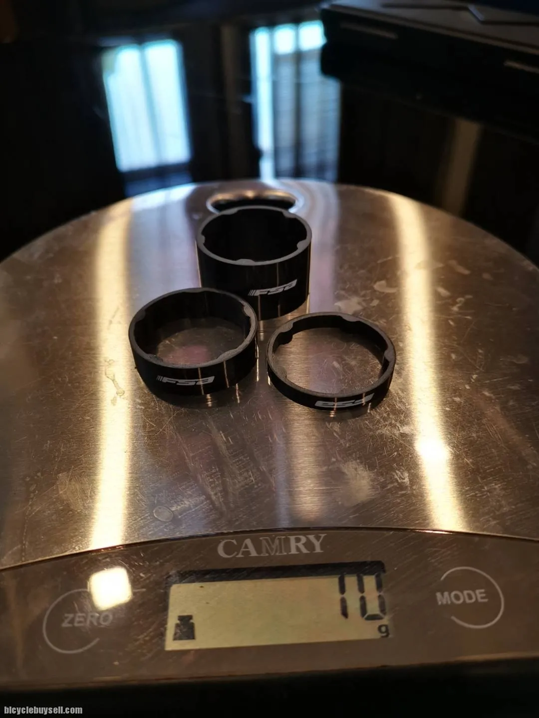 FSA Forge Carbon Light weight spacer