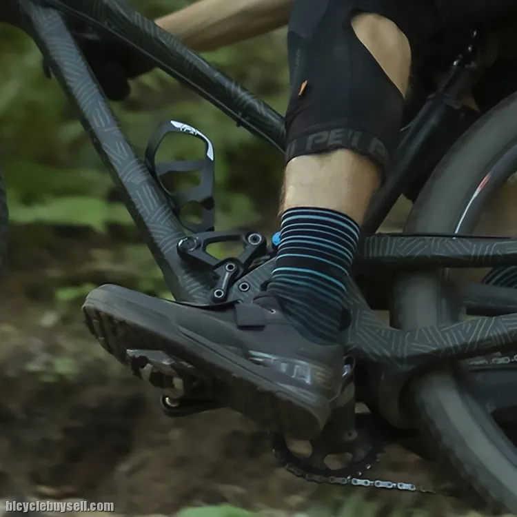 SHIMANO AM9 SH-AM903 NEW ARMORED FLAGSHIP DOWNHILL/ENDURO