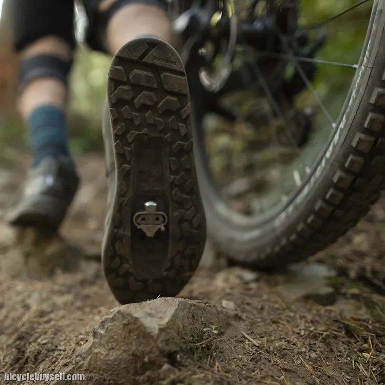 SHIMANO AM9 SH-AM903 NEW ARMORED FLAGSHIP DOWNHILL/ENDURO