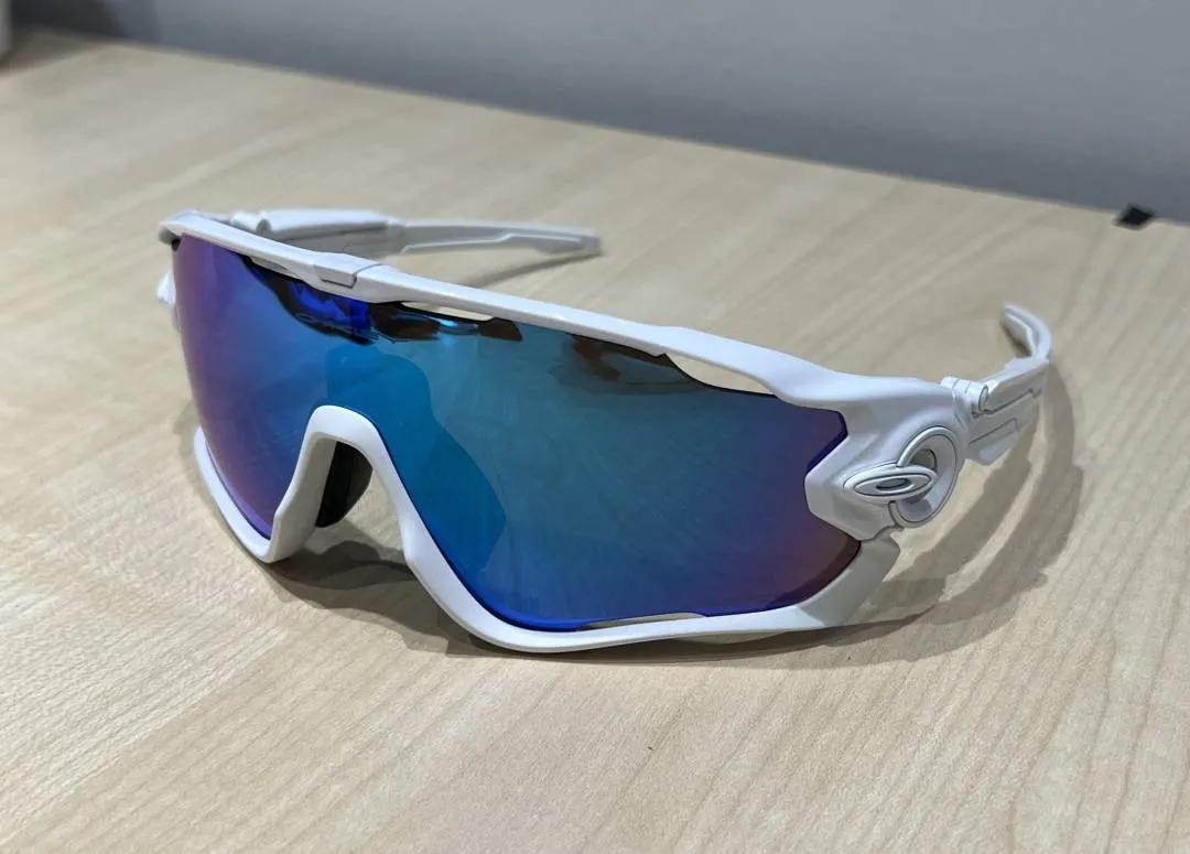 [SOLD!!] Used Oakley Jawbreaker Polished White