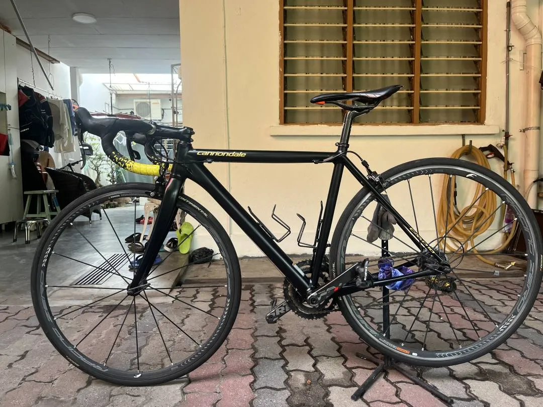 Cannondale caad10 black inc