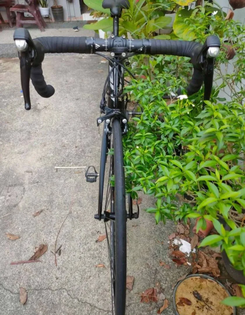 used BH QUARTZ CARBON ROADBIKE